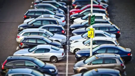 Чи потрібно реєструвати автомобіль біженцям у Німеччині за 24 параграфом